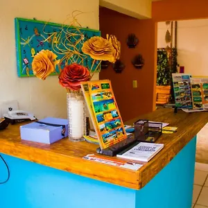 2* Casa de hóspedes Costa Dourada